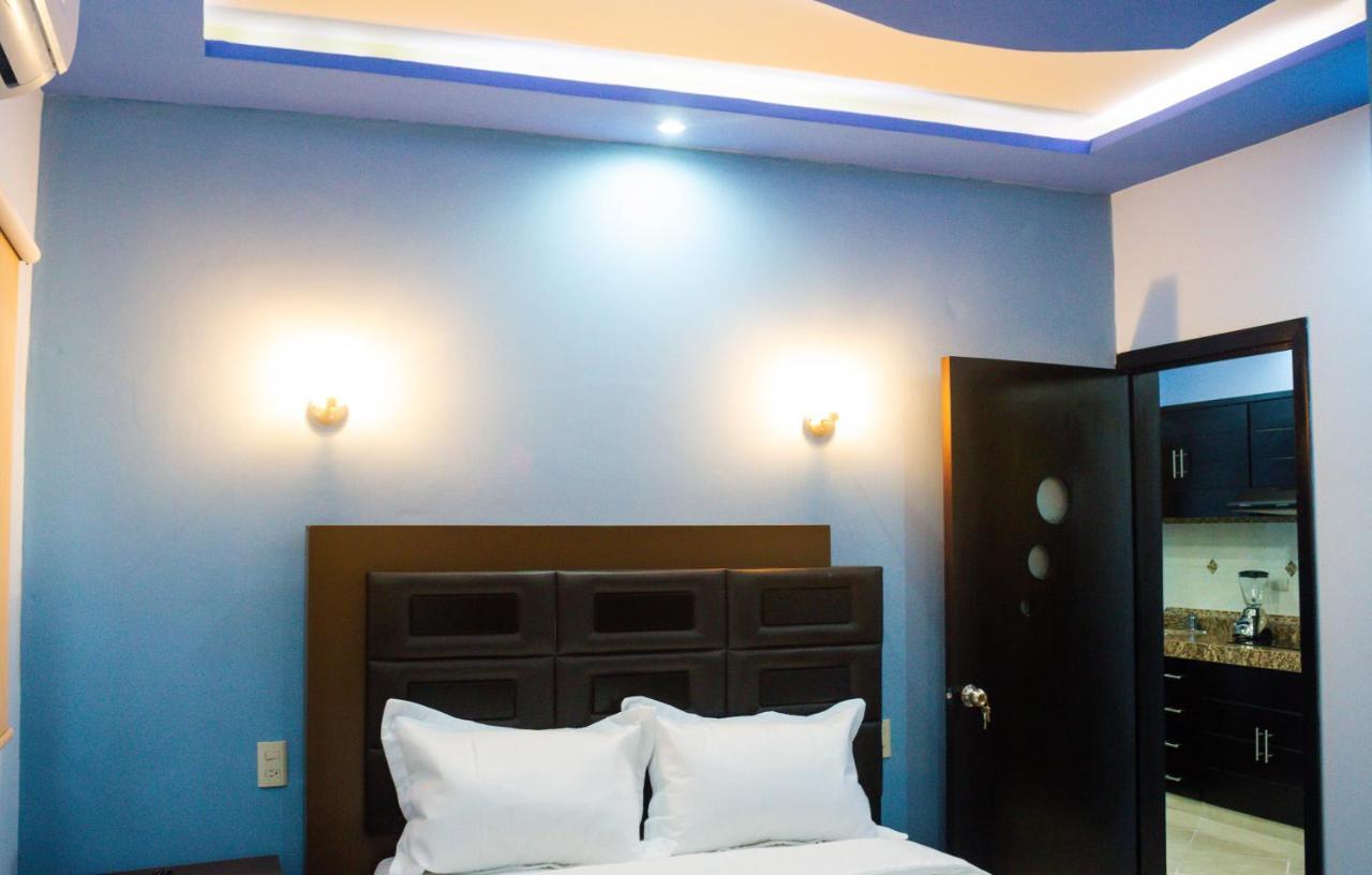 Apartamentos Michael Palenque Bagian luar foto